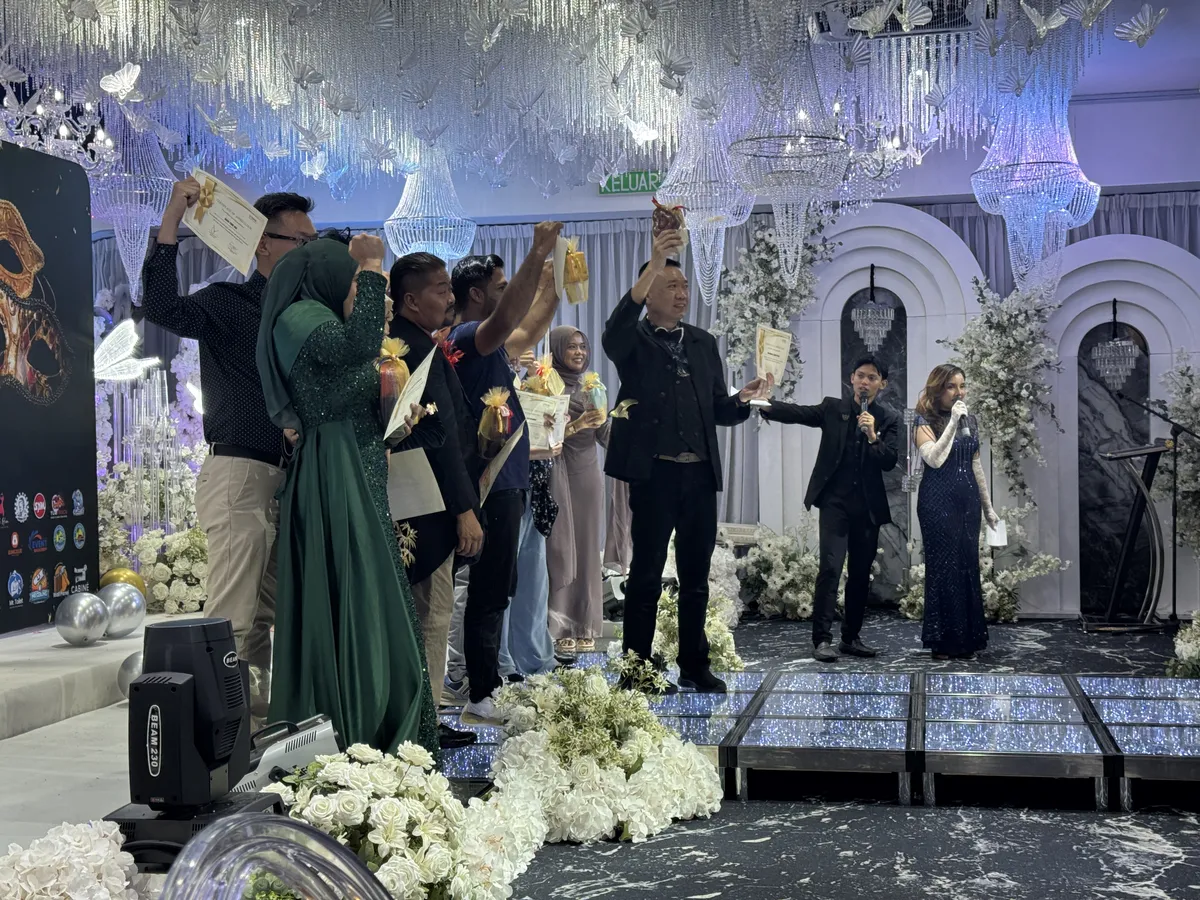 Staff award ceremony on stage