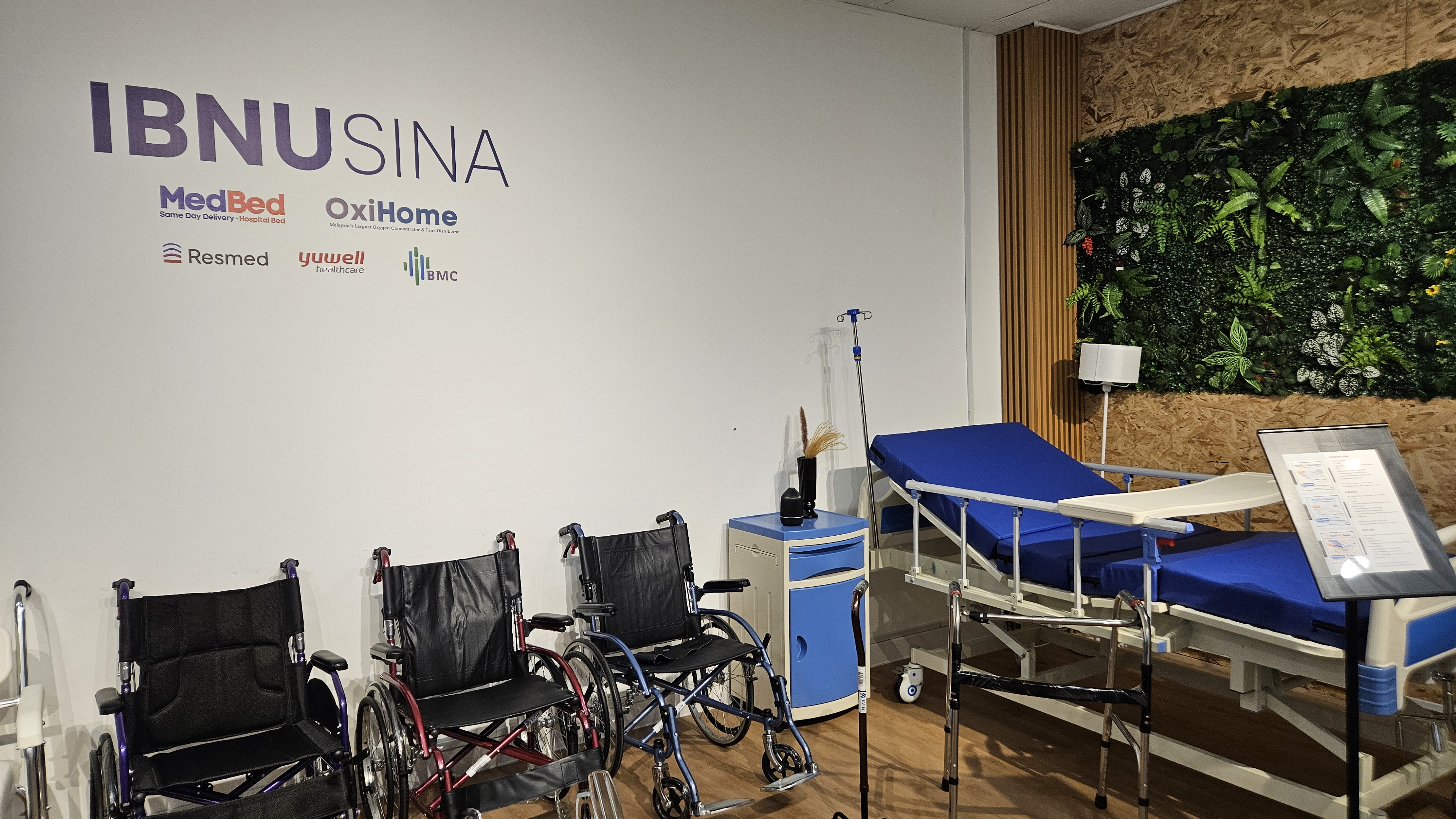 Ibnu Sina Care medical showroom
