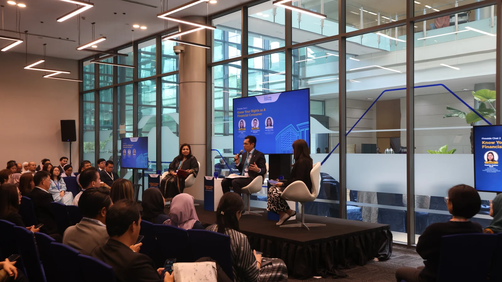 Malaysian financial-sector participants attending an official Bank Negara Malaysia discussion