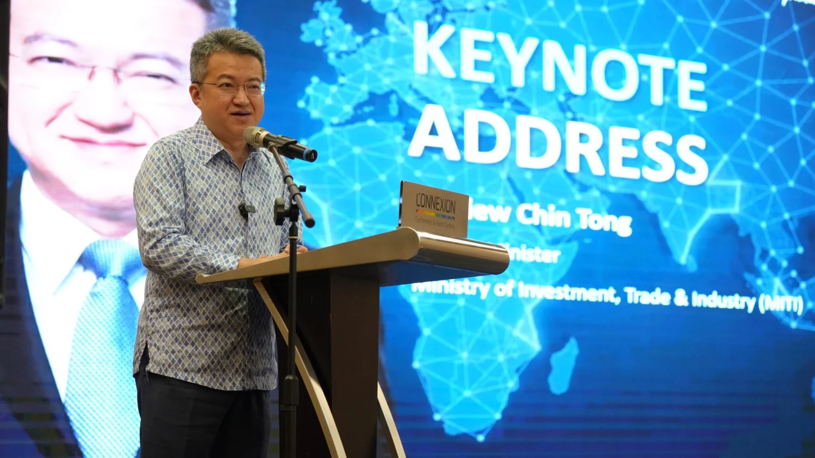 Deputy Investment Minister Liew Chin Tong speaking at Data Centre Nexus 2025
