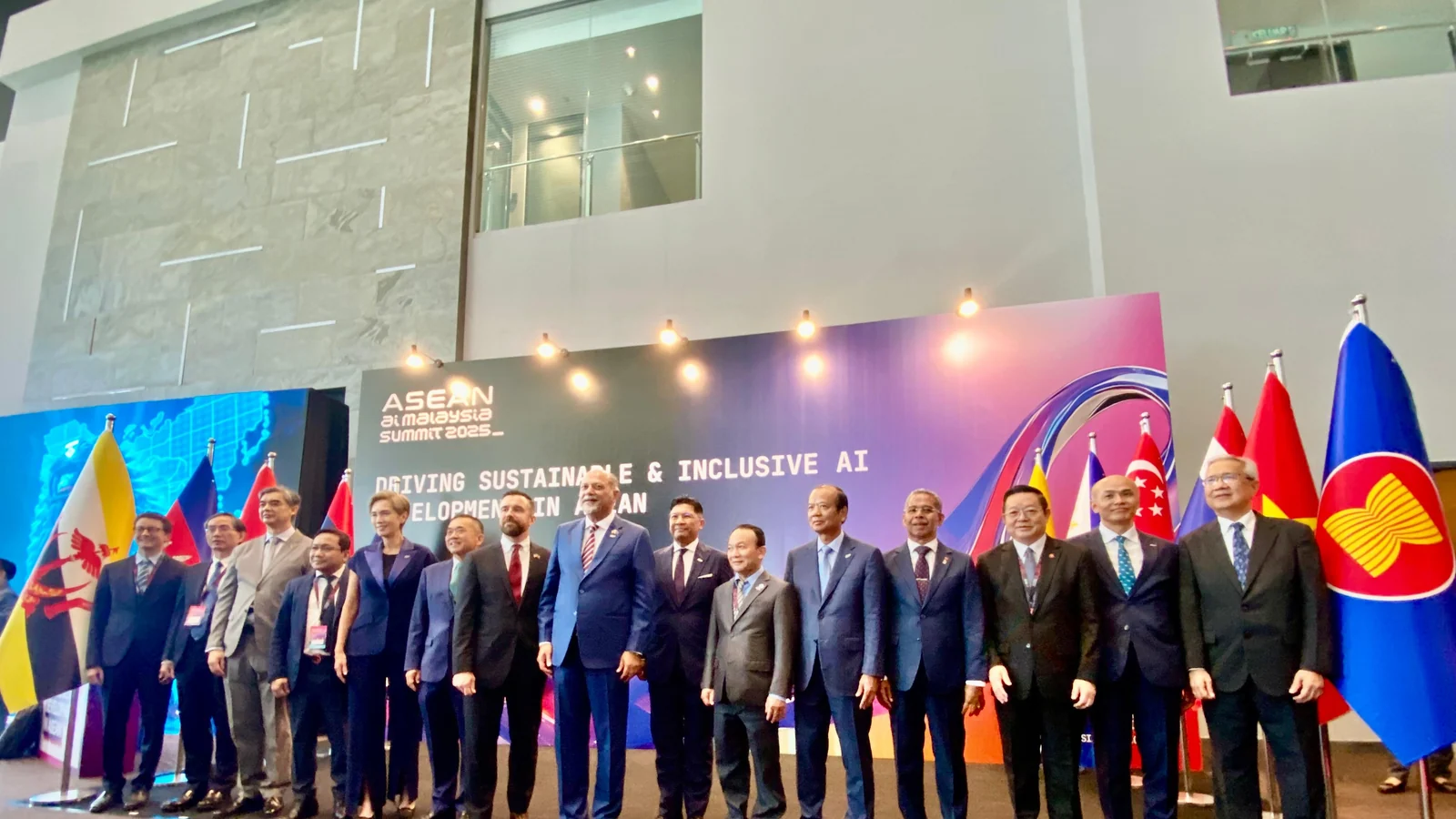 ASEAN ministers gather at the ASEAN AI Malaysia Summit 2025 in Kuala Lumpur