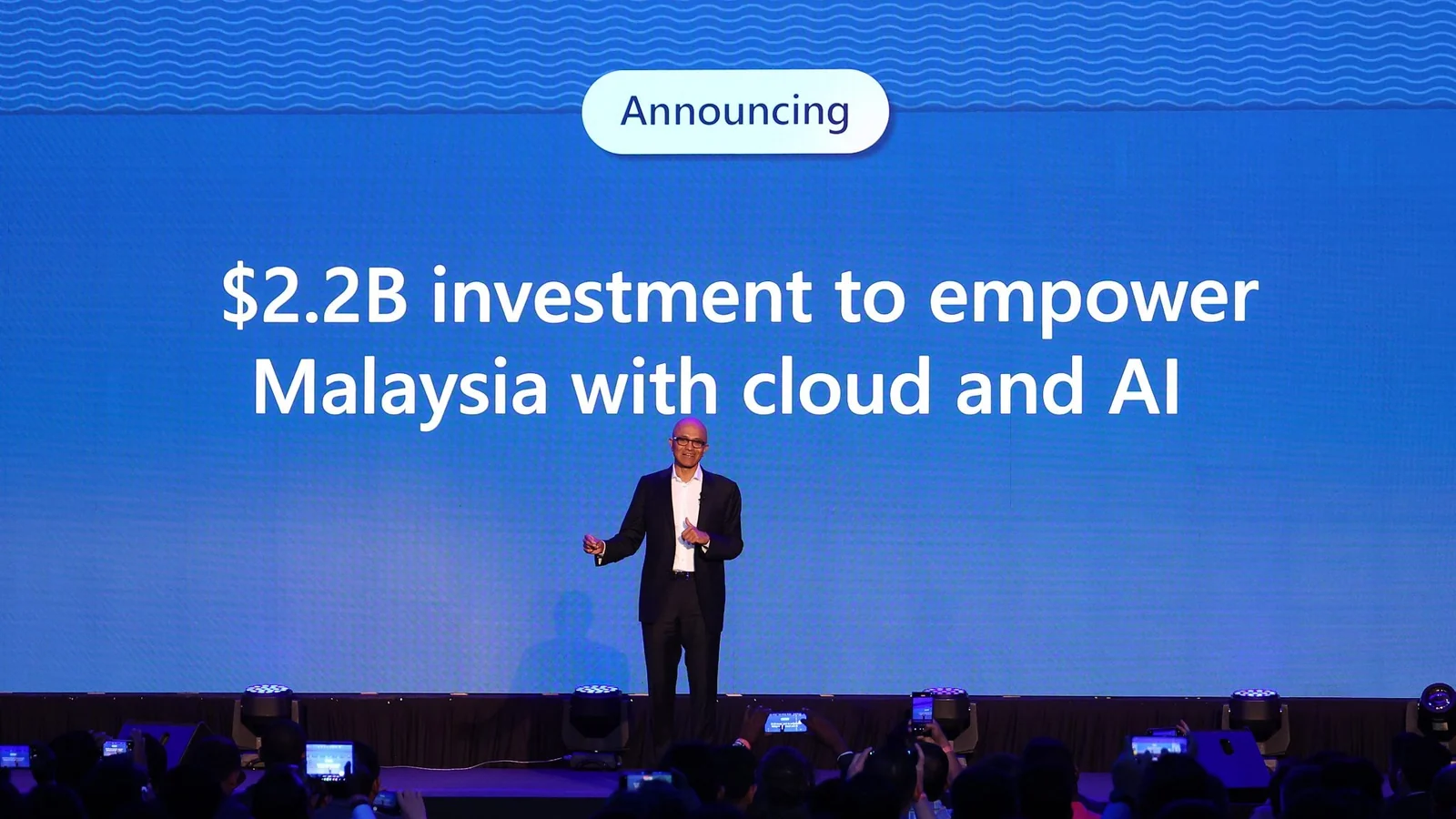 Satya Nadella presents Microsoft's Malaysia cloud and AI investment on stage