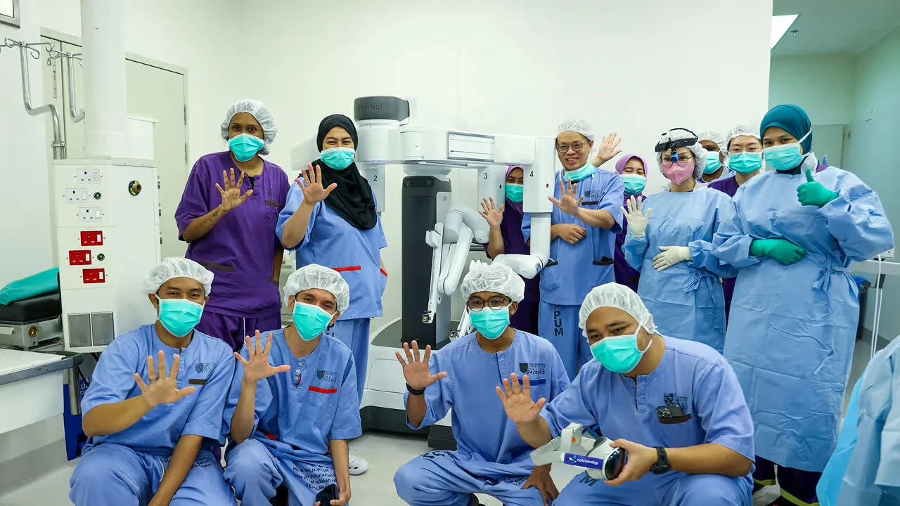 UMMC surgeons and operating-room staff after a multi-country live ENT surgery demonstration