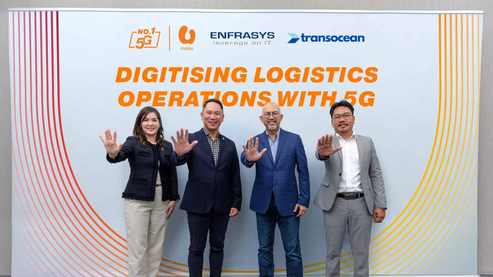U Mobile, Enfrasys, Transocean Logistics and ZTE representatives at the Container Vision proof of concept