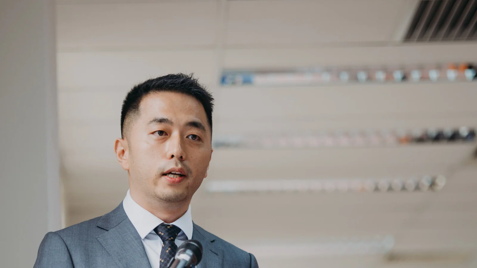 Alibaba Cloud regional general manager Sean Yuan speaks at the Universiti Malaya ceremony